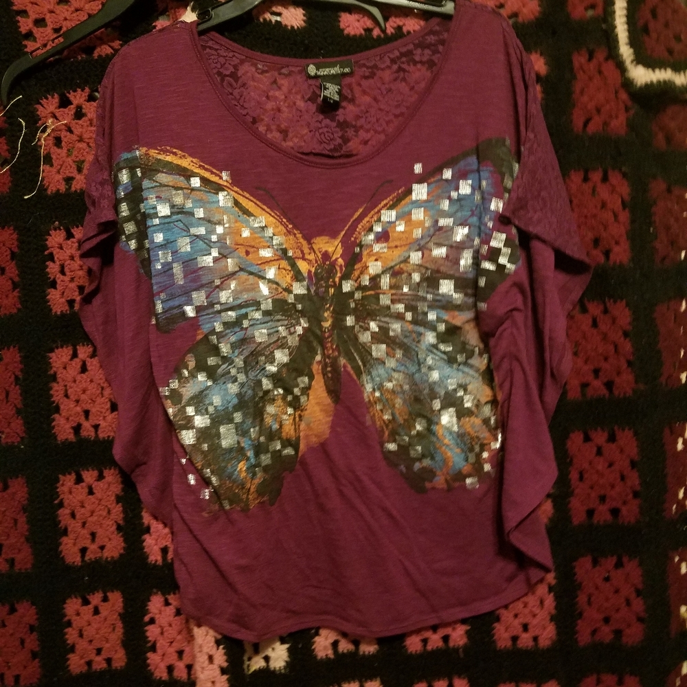 Contemporary Style Signature Studio Butterfly Shir
